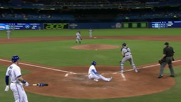 TB@TOR: Encarnacion singles to score Carrera