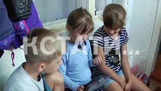 Судебные приставы силой выгоняют людей из квартир, которые продали вместе с жителями Судебные приставы силой выгоняют людей из квартир, которые продали вместе с жителями