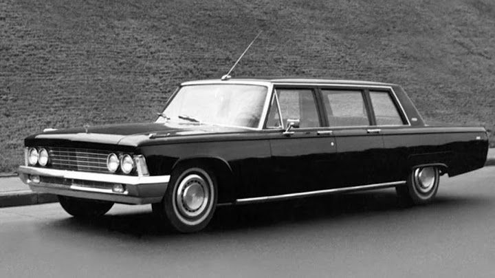 "Kozel", "Half a Six" and "Shah": 8 Soviet Cars That Got Popular Nicknames