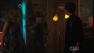 Falice Confronts Bughead About the Game | 3x03 | Riverdale