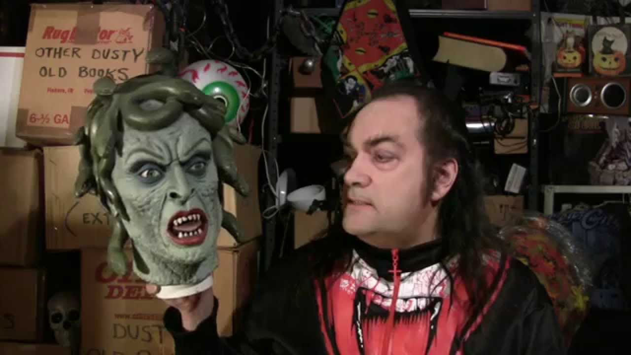 Mask Fan Attic: Medusa