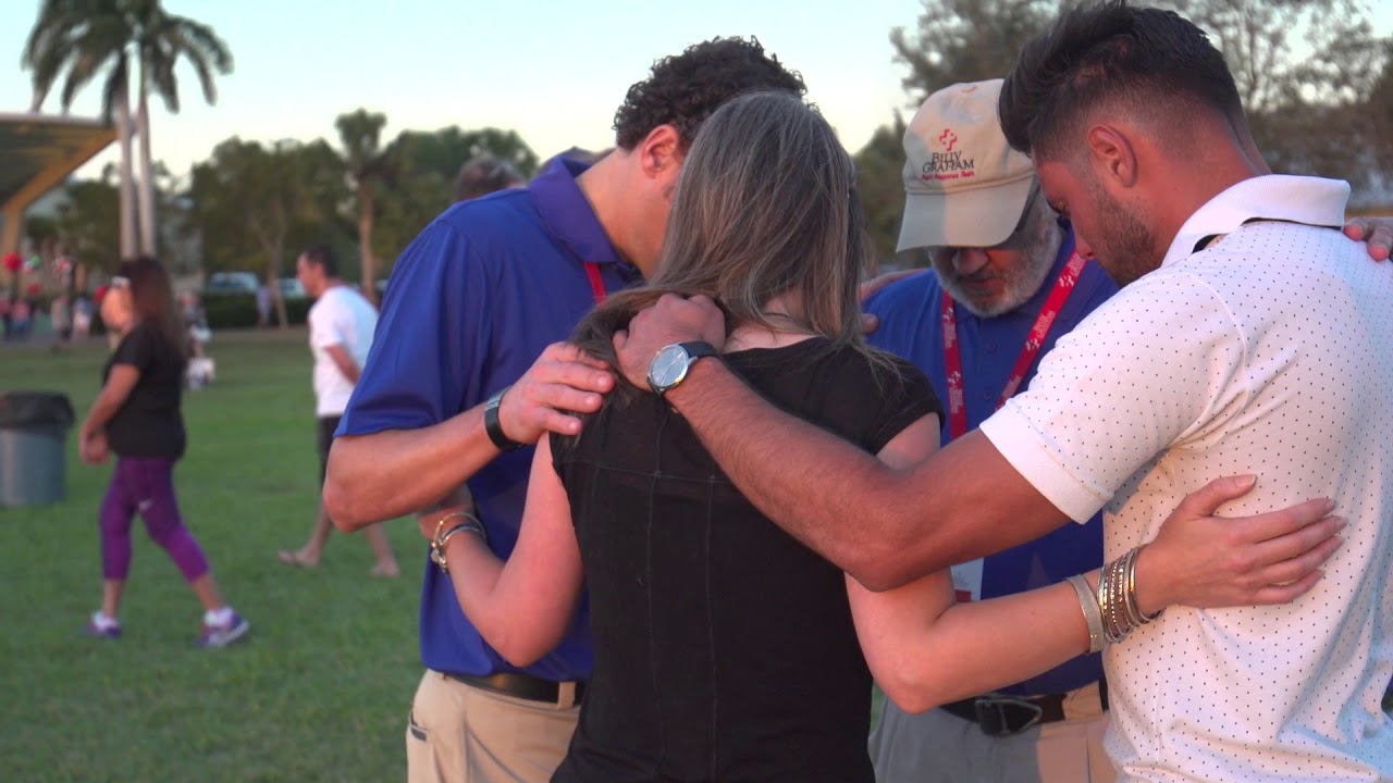 Billy Graham Chaplains in Parkland Florida: Pray for Peace, Comfort