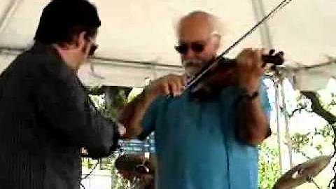 Beausoleil avec Michael Doucet - Dueling Fiddles - Baton Rouge Earth Day 4/17/11