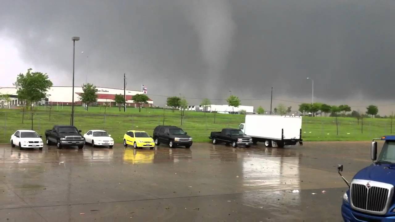 Dallas tornado April 3rd, 2012 - YouTube