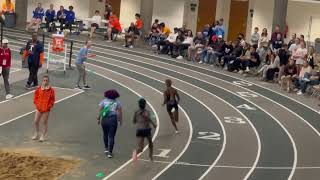Nina Brown | '25 IHSA 3A Indoor State Championship | 4X200 Relay (1st Leg)