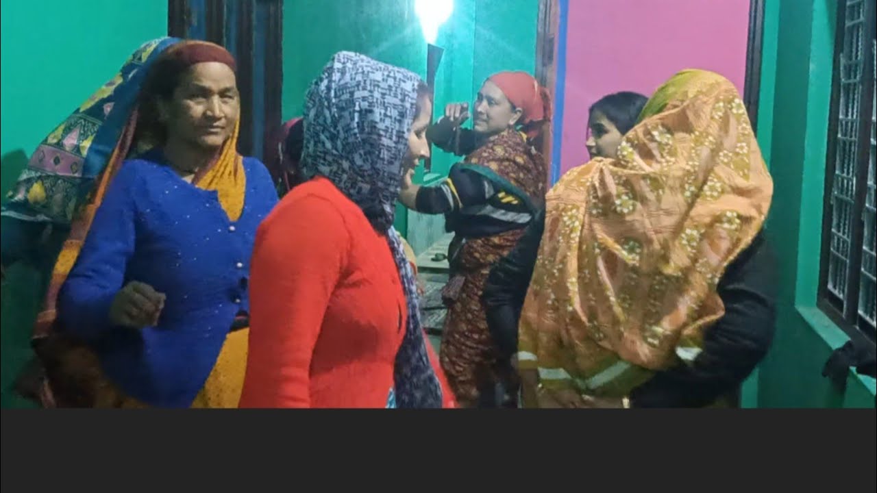 आज बने होली का और होलिका जलाई सब लोगों ने मिलकर 🙏🙏