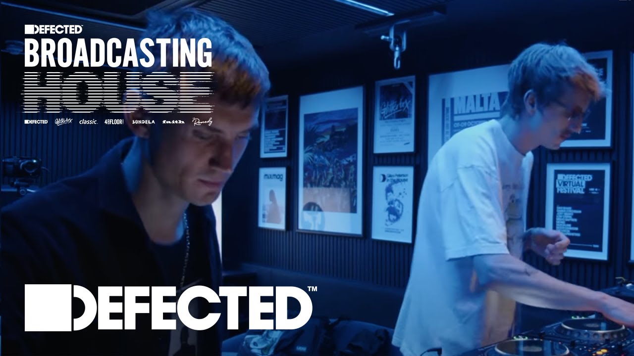 Make A Dance live from The Basement (Girls of the Internet Party)