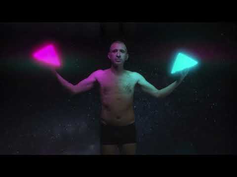 VENERABLE - Répète si c'est oui