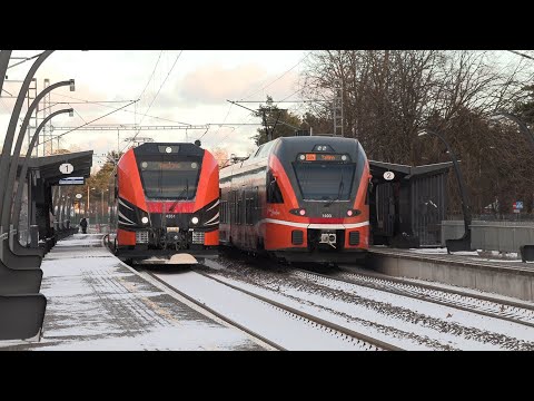Электропоезд 21Ev-4351 на о.п. Хийу / 21Ev-4351 EMU at Hiiu stop - YouTube