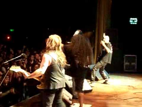 LOS 25 AÑOS DEL TANO ROMANO JUNTO AL METAL : GIL TRABAJADOR