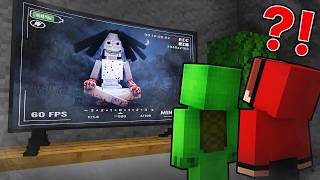 JJ and Mikey Using Cameras to find SCARY SERBIAN LADY In Minecraft! - Maizen