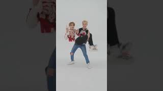Han & Chan Tiktok - WOW You can really dance Resimi
