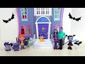 TotoyKids abriendo la Casa de Vampirina y juguetes de su Familia y Amigos!!!