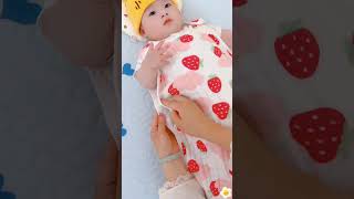 baby sleep sack keeps little one cozy all night 🤍👶#BabySleepSack #BabyEssentials #youtubeshorts