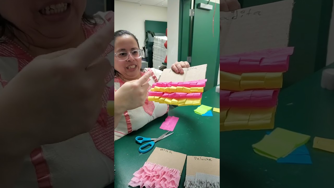 como hacer cuatro cortes de papel para las piñatas