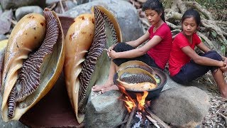 Cooking The large snail with Spicy sauce for Food forest - Cook Big snail and Eating delicious Ep 6