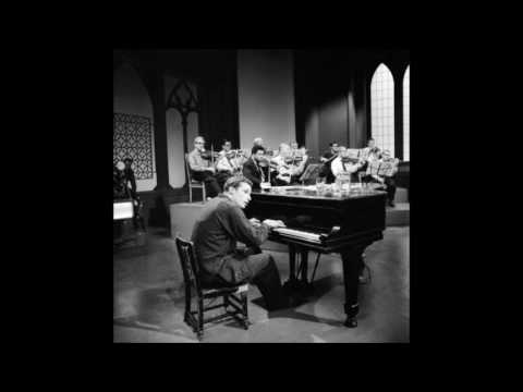 Glenn Gould Plays Brandenburg Concerto N°5 in D major BWV 1050 (Live 1962)