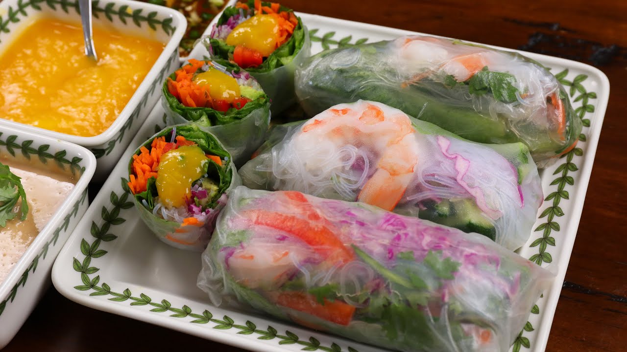 Wollamssam (Korean style Vietnamese rice paper rolls) 월남쌈