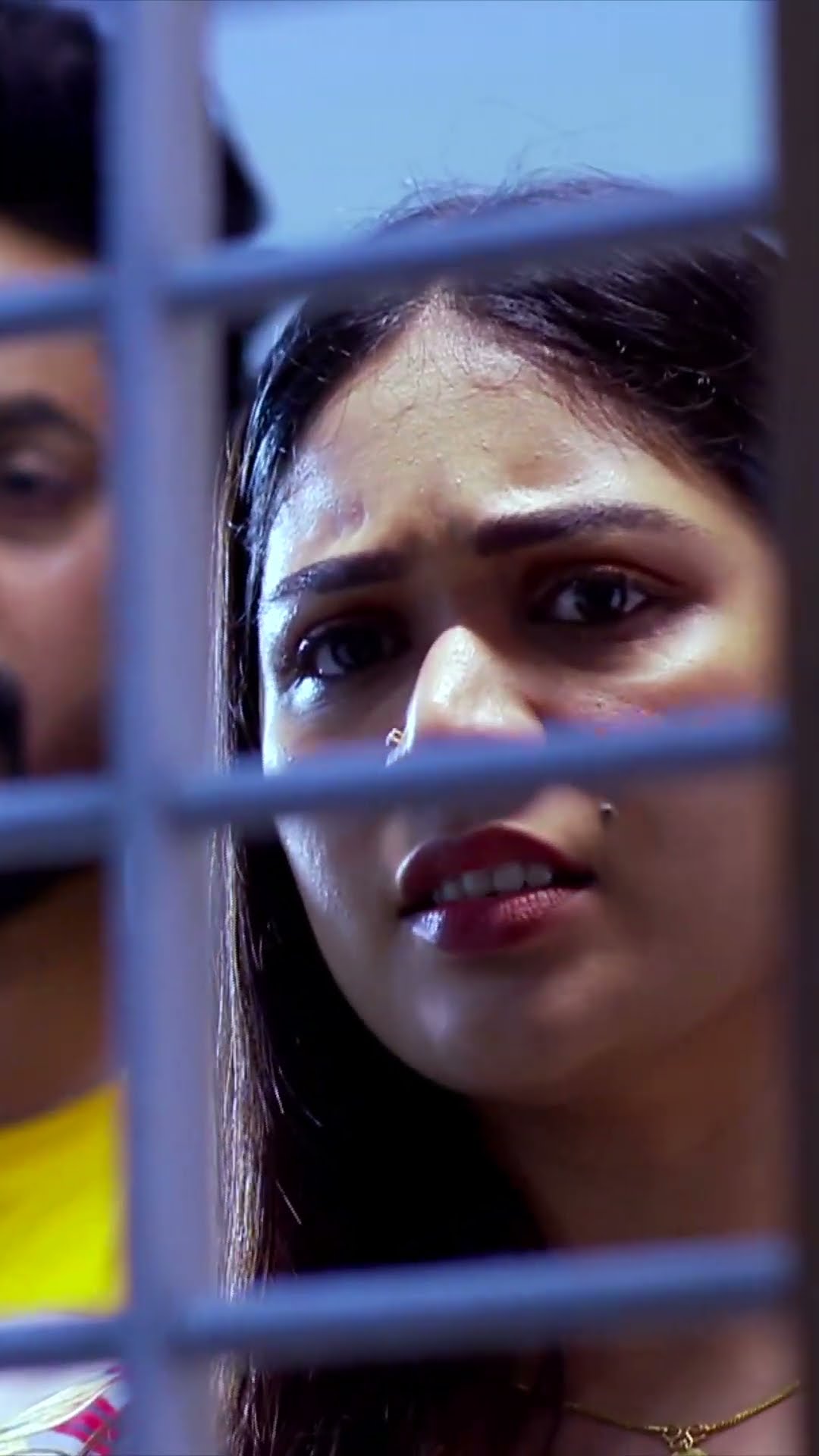 #Mounaragam അവൾ ഇങ്ങോട്ടല്ലേ വരേണ്ടത്!!