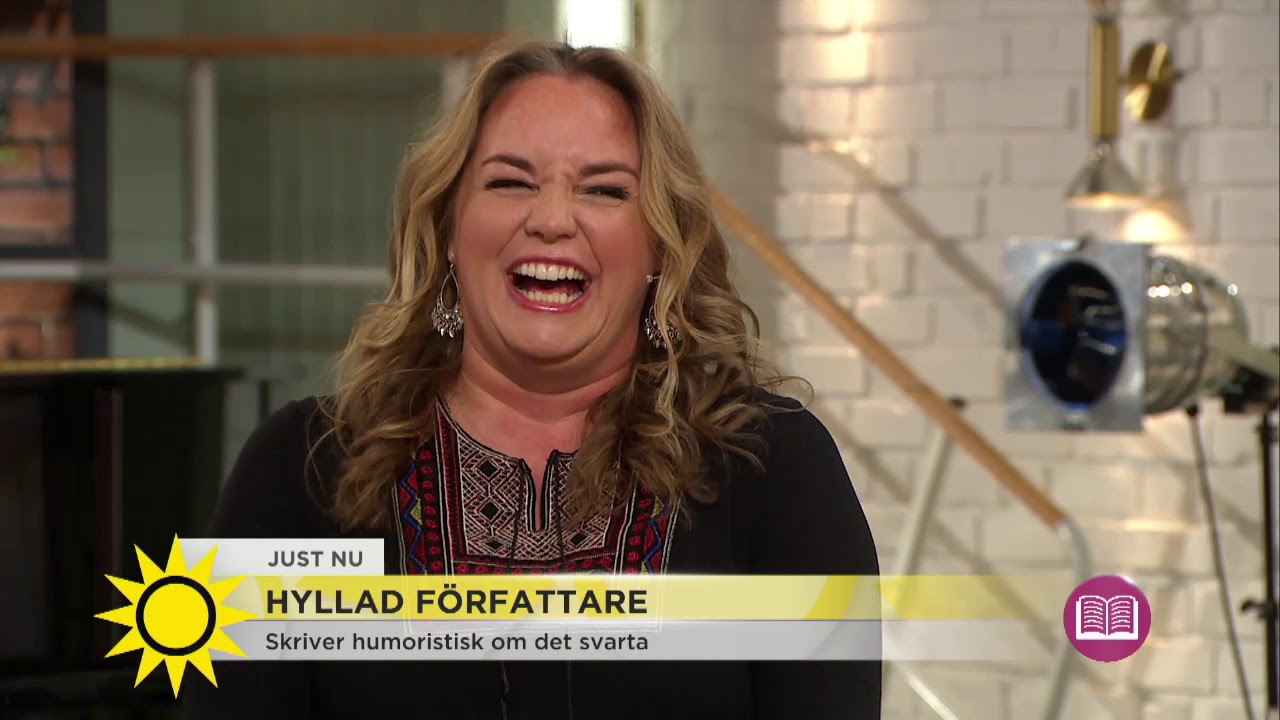 Succéförfattaren skriver komiskt om sin egen tid på psyket - Nyhetsmorgon (TV4)