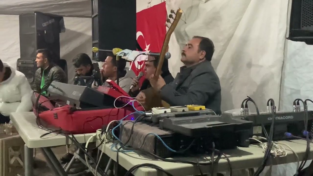 Dursun AKTÜRK - Adanaya Bir Kız Geçti Gördün Mü