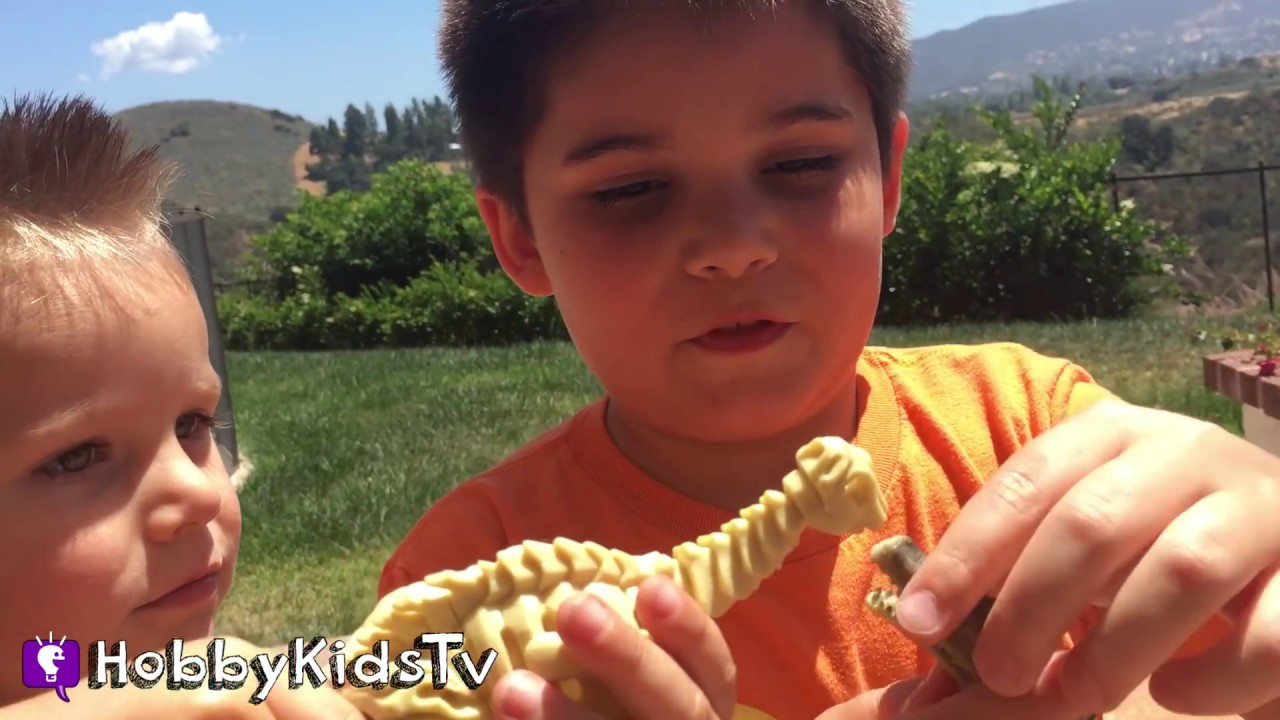 hobby family Dino REMOVABLE LAYER! Toy Review with HobbyKidsTV