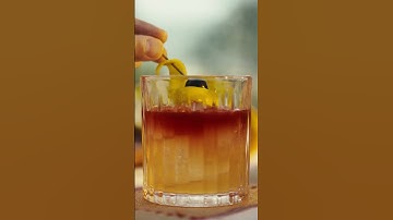 The Ideal Whisky Sour Recipe // Maker’s Mark®
