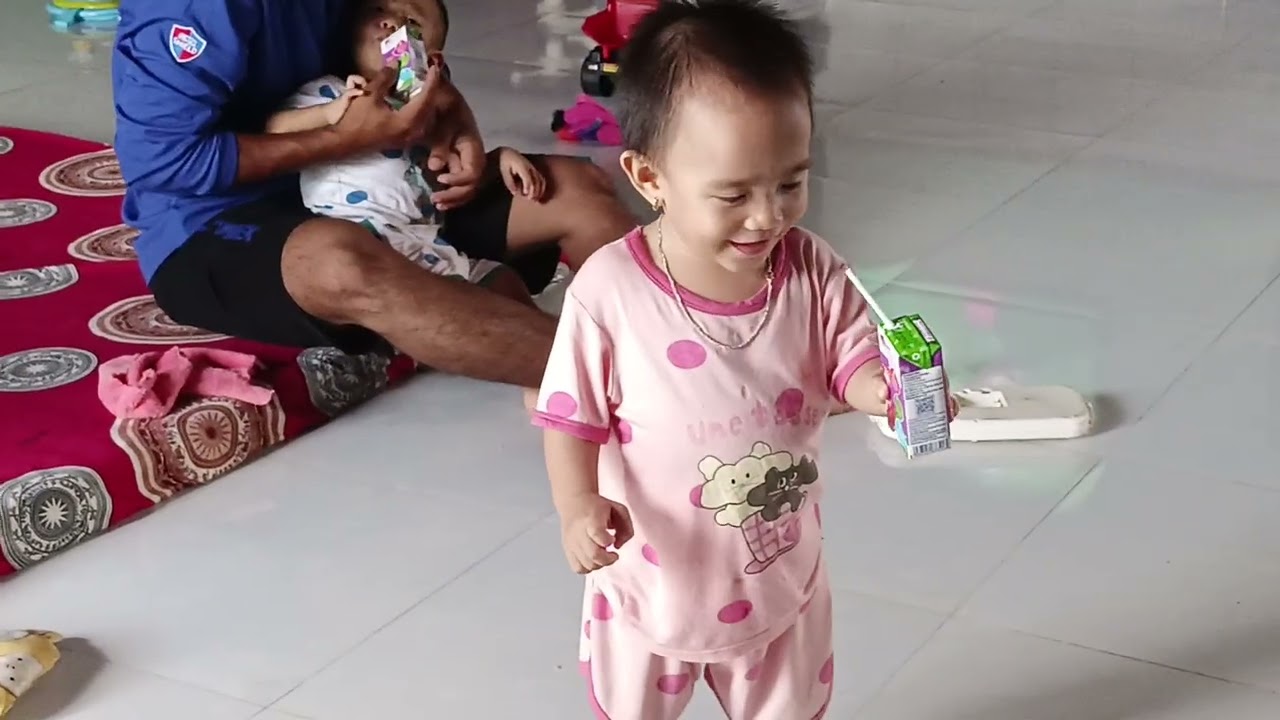 Khi ba được giao nhiệm vụ trông các cục vàng. 16m