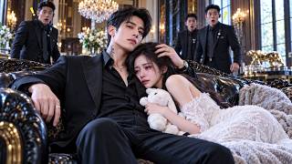 Forced Into a Contract Marriage With a Cold Mafia Boss—He Became Addicted to Her and Spoiled Her!