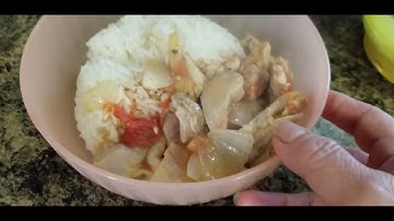 Kib Nqaij Qaib Xyaw Txiv Lws Suav/Chicken Stir Fry with Tomatoes