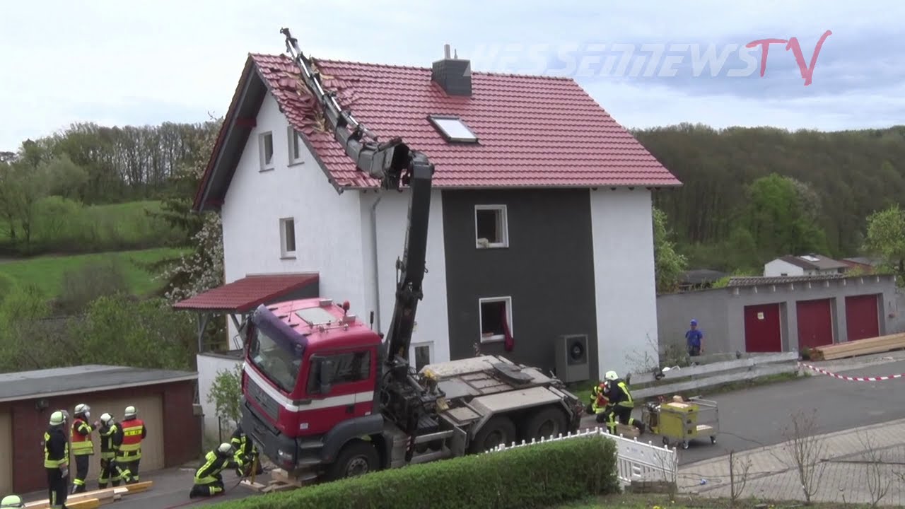 Weltrekord im Kranbau: Arneburger Firma präsentiert Turmdrehkran | MDR um Zwei | MDR