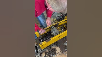 Installing a Brake Spring in a Cub Cadet Spread Frame #cubcadet #lawnmower #lawnmowerrepair #short