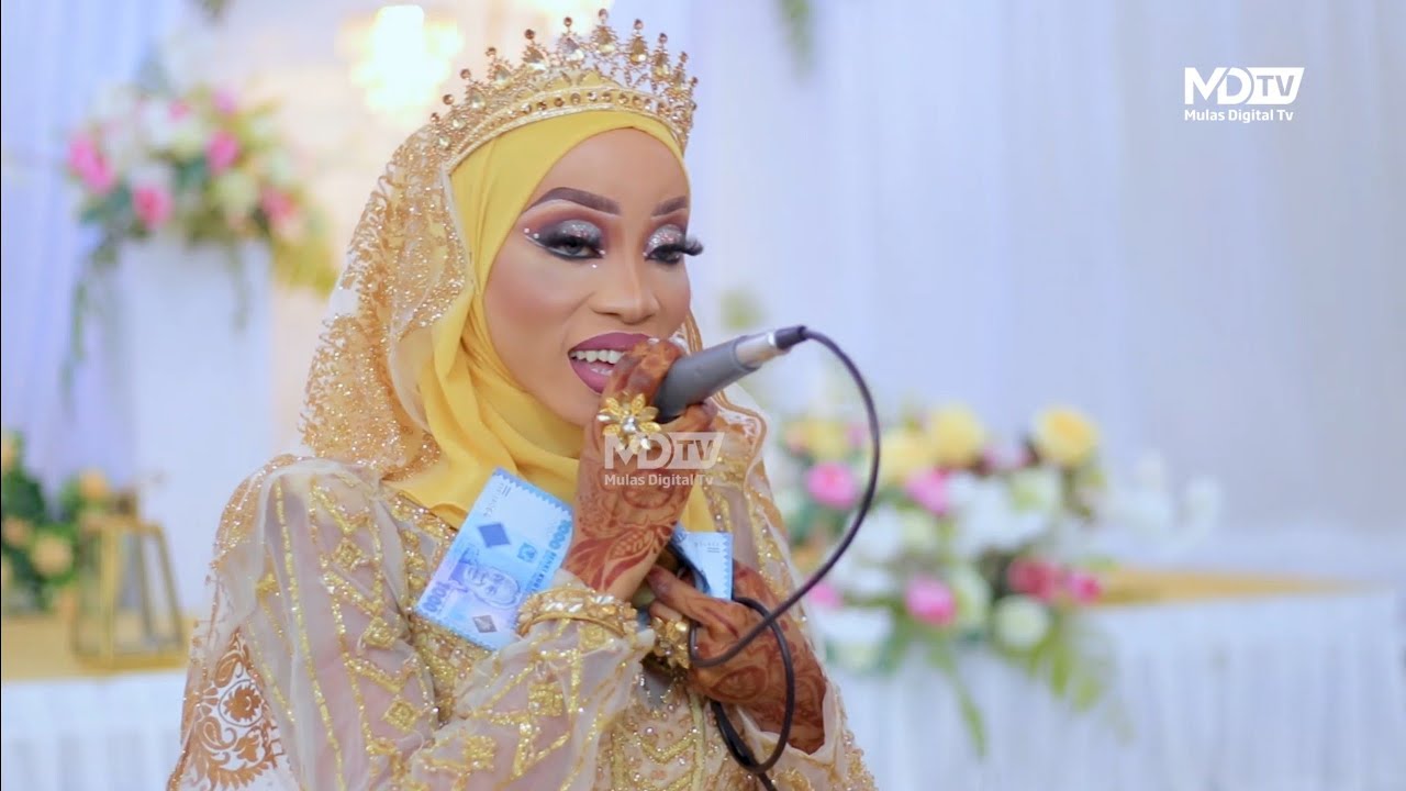 ALIEMSOMEA QASWIDA UKHTY ASHA SASA ZAMU YAKE AINGIA HOLINI AKIIMBA WIMBO HUU