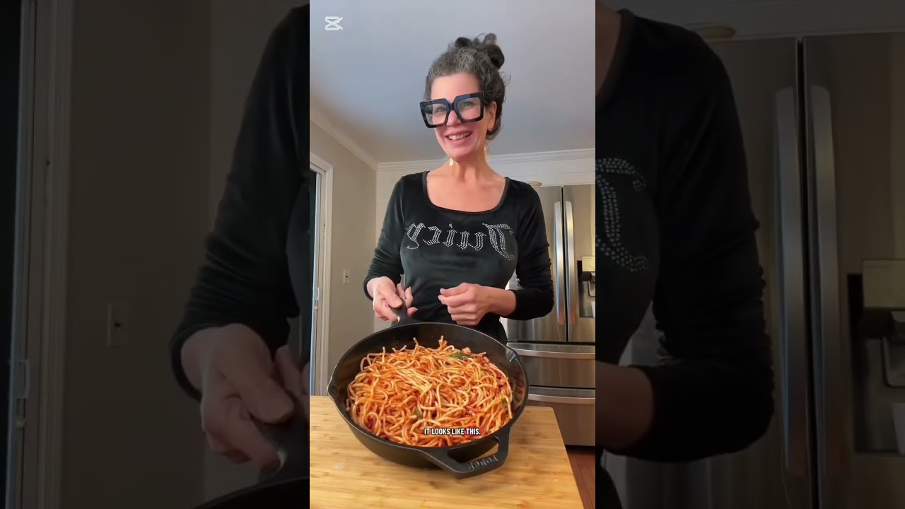 TUNA MELT but in puff pastry recipe Got leftover pasta? Let's make a pasta pillowcase recipe