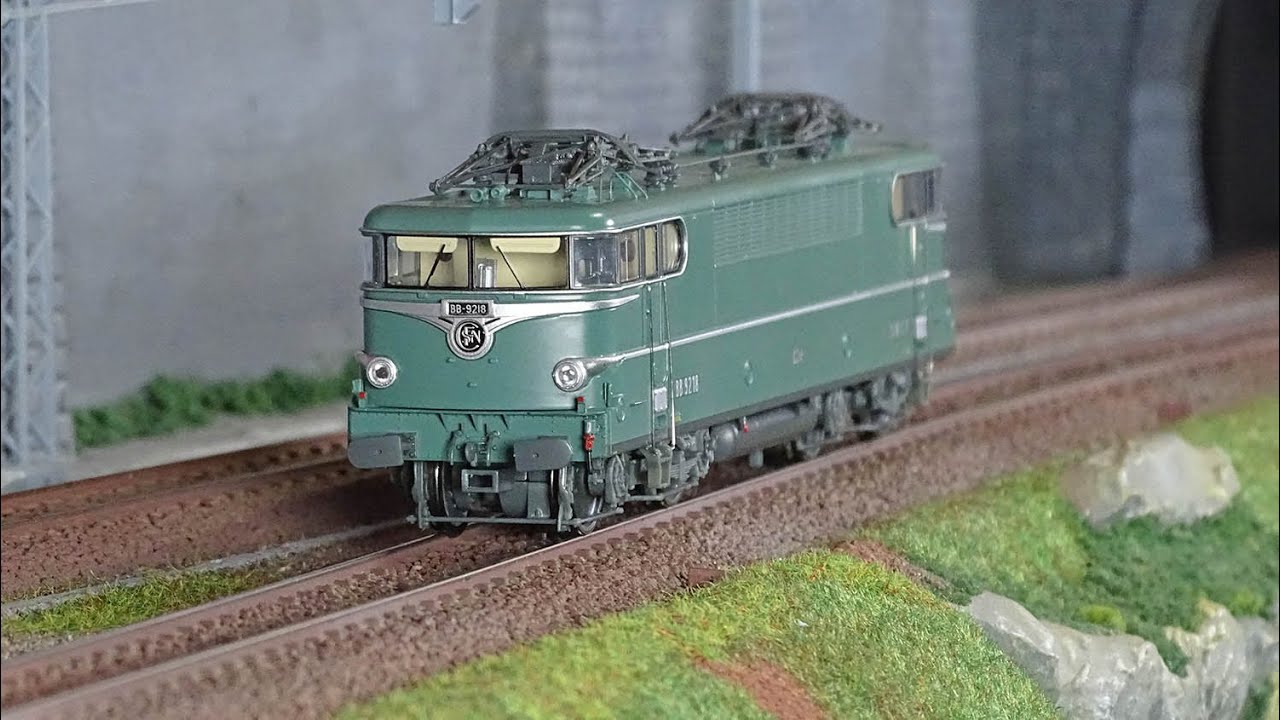 Locomotive électrique BB 9289, Verte, traverses renforcées, PARIS SO - Ree Modeles MB204.S