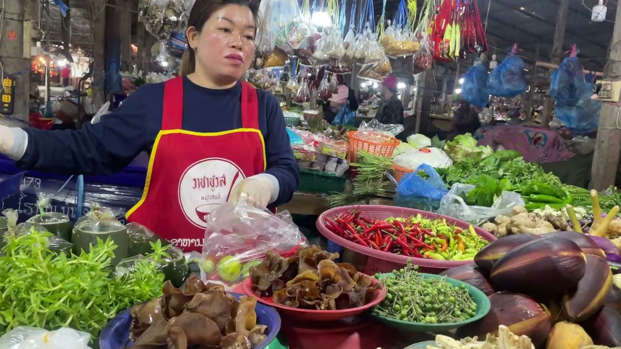 Walking to market with Kae buying food for cooking 