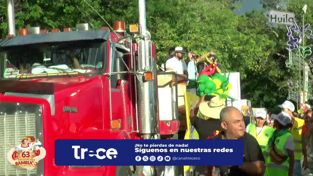 Desfile folclórico de las Candidatas al Reinado Popular del Bambuco
