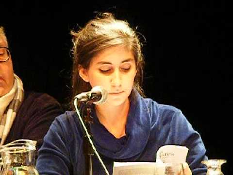 Paula Simonetti en el VI Festival Latinoamericano de Poesía en el Centro camera iphone 8 plus apk
