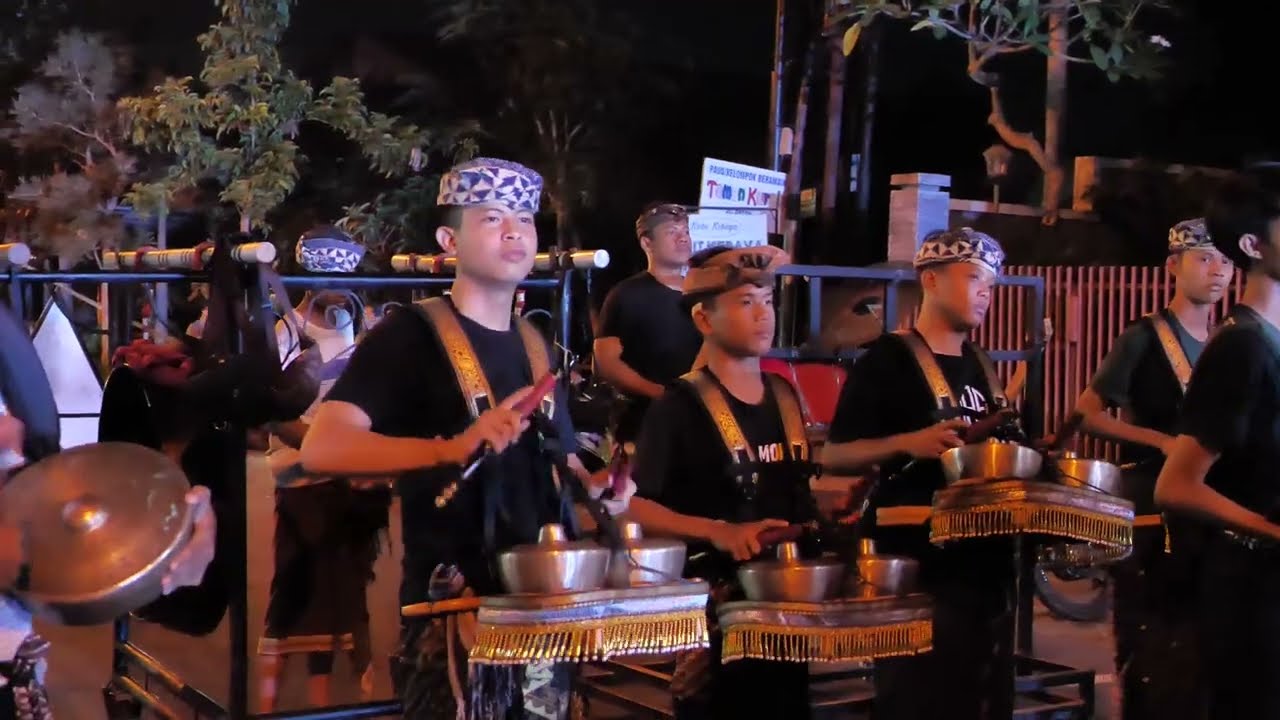 GLADI PARADE OGOH OGOH ST PADMA ASTITI BANJAR TEGEH SARI TONJA 2023 CAKA 1945