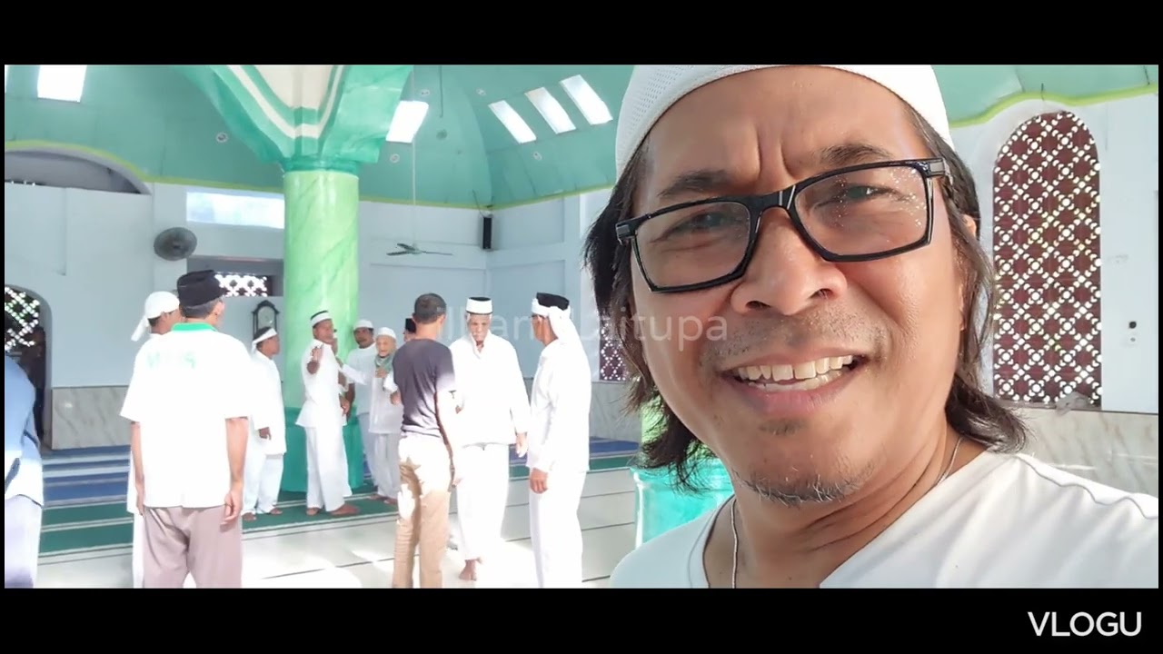 TRADISI DAN BUDAYA TUKANG MASJID DI NEGERI PARA RAJA URENG MALUKU