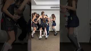 Nonchalant In A World Of Oaaaa