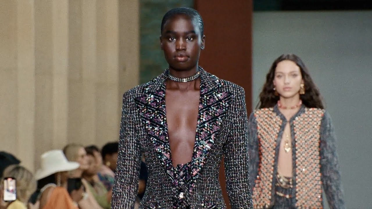 Chanel will present its Métiers d'art 2022-2023 show in Dakar