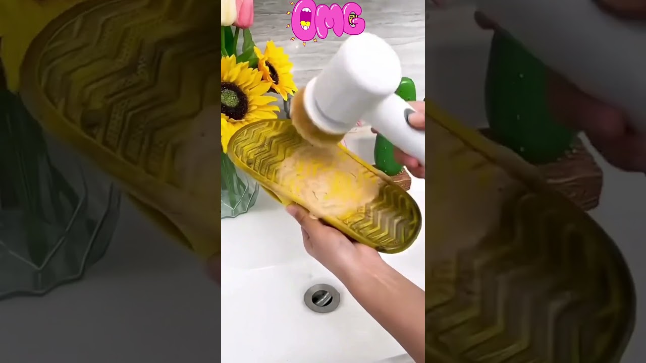 Upgrade your cleaning game with this smart brush 