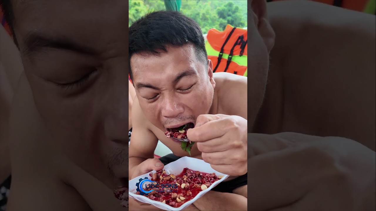 Tiết canh trên thuyền | Xem full👇 #hoabinh #tour #tourism #viarl #family #friend #mukbang #short