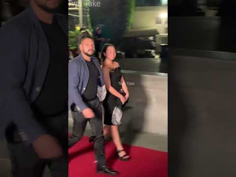 الهام الصغيرة بنت اخت الهام شاهين بفستان جرئ بصحبة ابن خالها