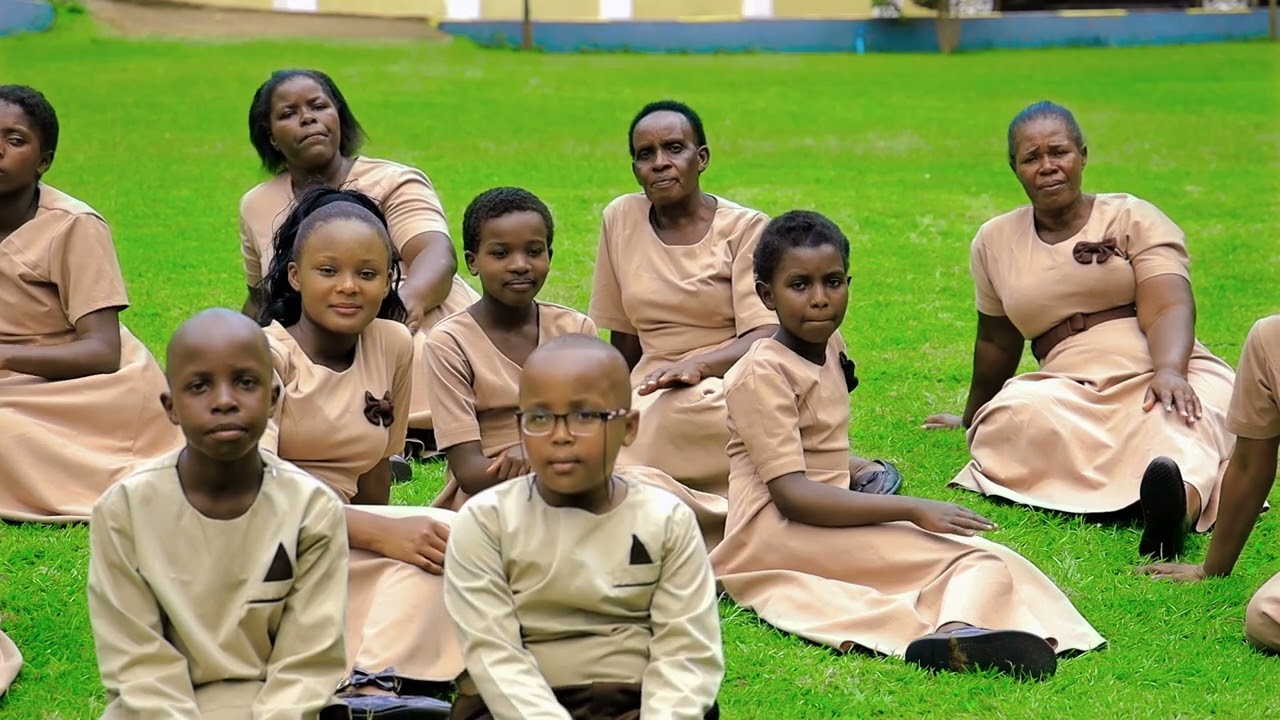 TAZAMENI DUNIA by Omobera Main SDA Church Choir (SEKF)