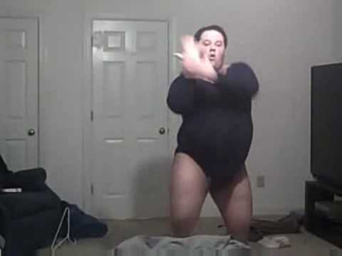 Fat Guy Singing All The Single Ladies 95