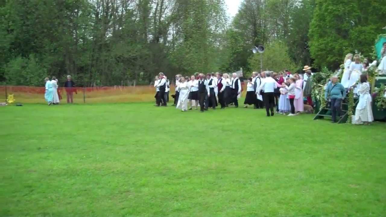 Ickwell Village Dancers - Cumberland long 8