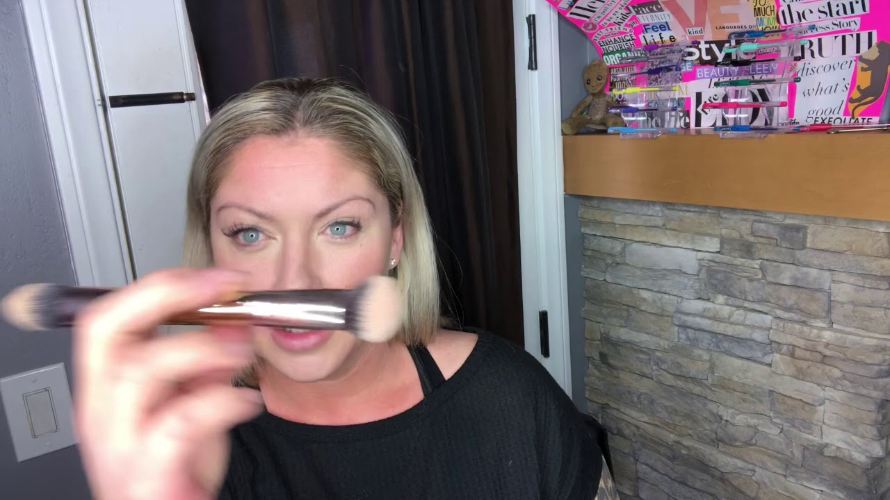 Full makeup routine including eyes and brows using the 30 second hack ...
