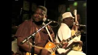 Micheal 'Iron Man' Burks and Lucky Peterson - Safeway Waterfront Blues Festival 2010